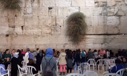 Tembok Ratapan Dan Kedekatannya Dengan Situs Suci Lainnya