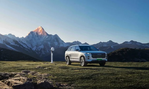 Jaecoo J7 SHS-P Kini Tawarkan Tampilan Futuristik Dan Elegan