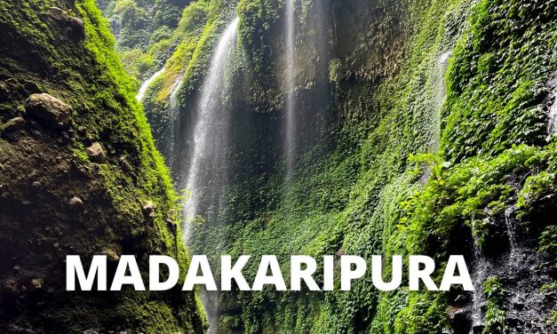 Madakaripura : Air Terjun Yang Terbentuk Dari Fenomena Alam