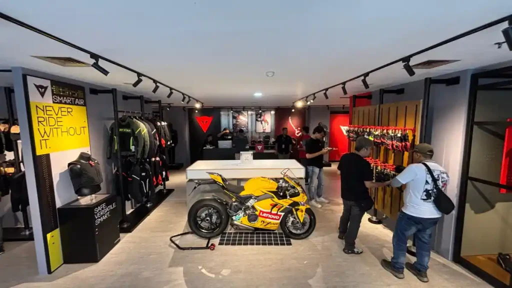 Riding Gear Premium: