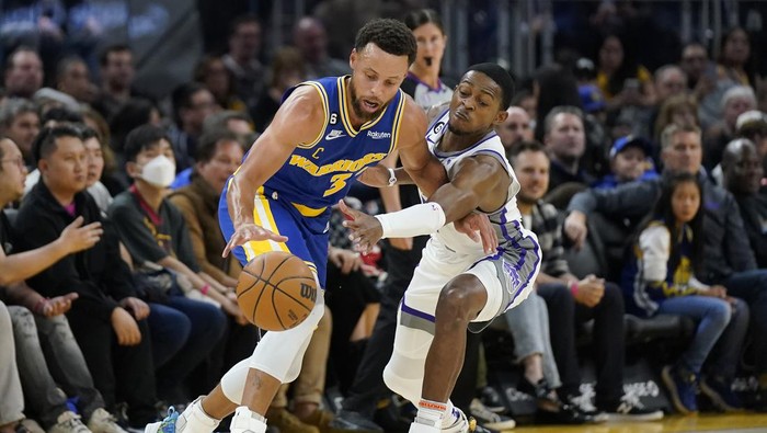 Warriors Menang Di Laga Pembuka NBA: Lakers Tampil Gemilang