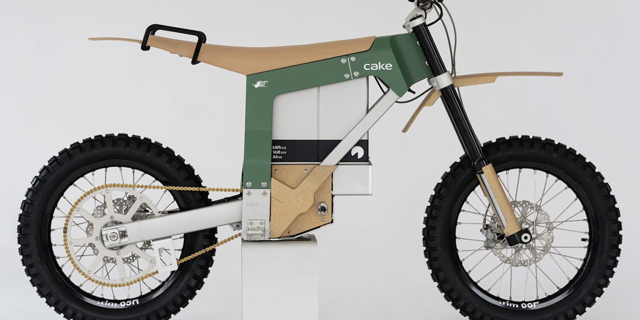 Cake Kalk Motor Listrik Yang Unik Dan Futuristik